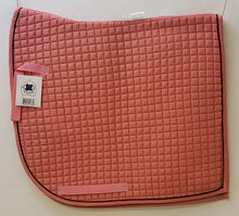 Load image into Gallery viewer, SALE! Flag-Tail Dressage Pad